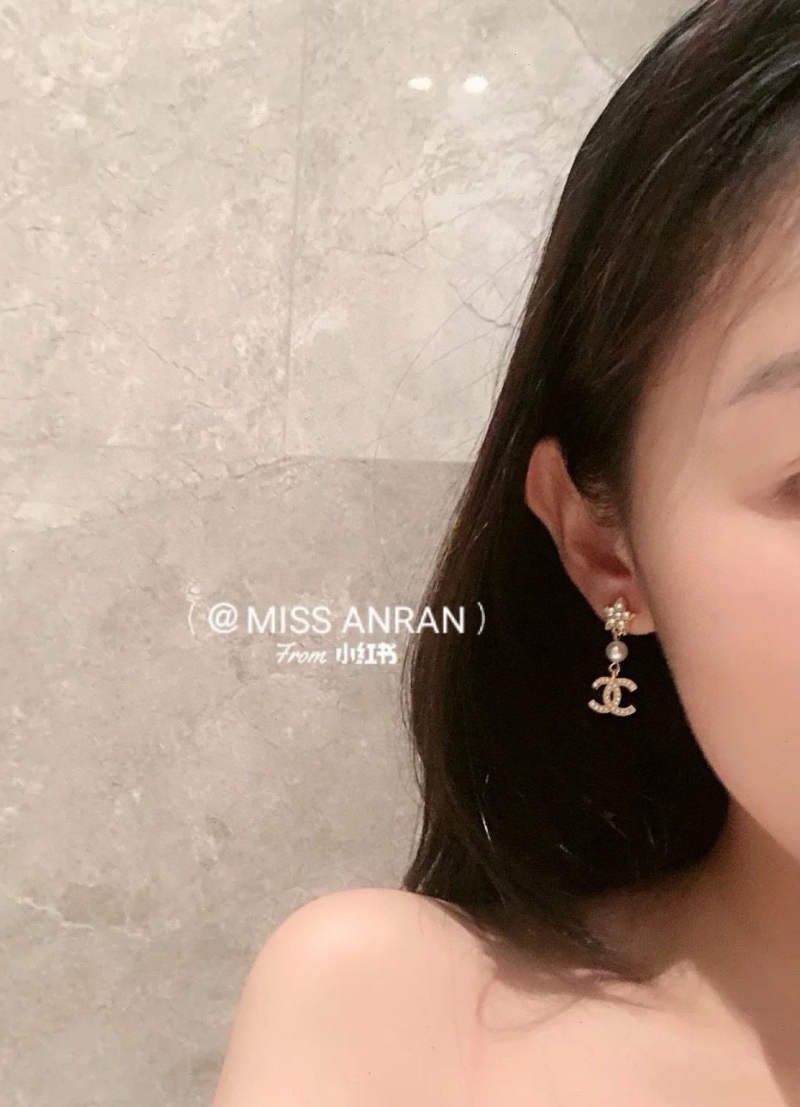 Ch**el earrings